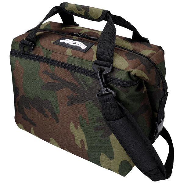 エーオークーラーズ AO Coolers 12パック キャンパス ソフトクーラー ウッドランドカモ AO12CAMO